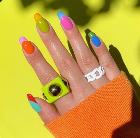 Funky Colourful Nails, Dopamine Nails, Primary Color Nails, Two Different Colored Nails On Each Hand, Gel Nails Cute, Wild Nail Designs, Nail Designs Cute, Different Color Nails, Colorful Nail Art