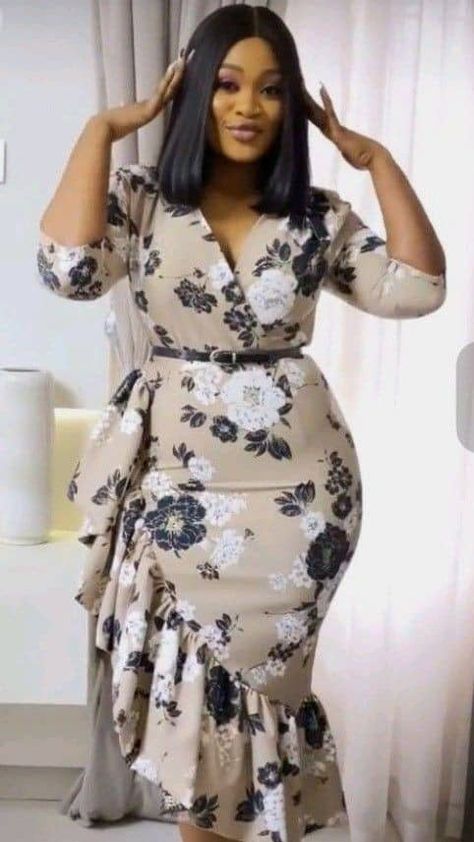 Mishono Ya Vitambaa Magauni, Ankara Gown Styles For Women, Ladies Style Classy, Materials Gown Style, Corporate Gowns, Homecoming Dresses Sparkly, Classy Short Dresses, Stylish Naija, African Fabric Dress