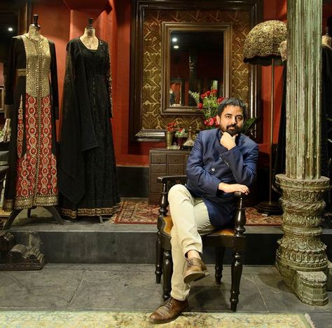 Bridal section at the Sabyasachis New Flagship Store Sabyasachi Boutique Interior, Sabyasachi Decor, Sabyasachi Store, Sabyasachi Bridal Collection, Boutique Shop Interior, Saree Showroom, Amazing Wedding Ideas, Indian Interior Design, Sabyasachi Bridal