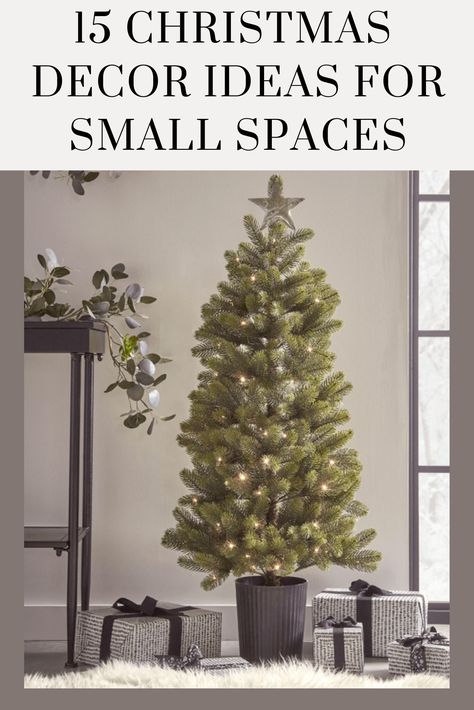 If you are looking for inspiration and ideas to decorate a small space, look no further than these tiny-home inspired Christmas decor ideas. 15 ideas to choose from.. Christmas inspiration, how to make a small space and rental flats look festive without taking up too much space. Space-saving Christmas decor ideas #Christmas #smallspace #seasonsincolour Christmas Decir, Home Christmas Decor Ideas, How To Decorate For Christmas, Home Christmas Decor, Christmas Decorations Apartment, Decorate For Christmas, Small Condo, Christmas Apartment, Minimal Christmas