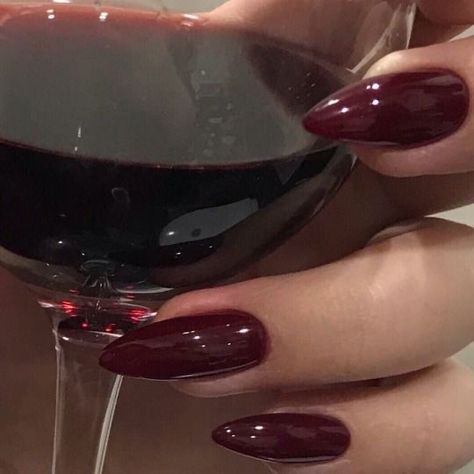 nails Blood Nails, Vampire Nails, Dark Red Nails, Wine Nails, Maroon Nails, Red Acrylic Nails, Red Nail Polish, Red Nail, A Glass Of Wine