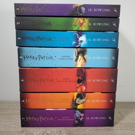 Harry Potter Book Lot of 7 Volumes 1 - 7 Brand New Harry Potter Books Harry Potter Series In Order, Harry Potter Books In Order, Harry Potter Book 1, Hardy Potter, Novel Harry Potter, The Philosophers Stone, Harry Potter Order, Harry Potter Book Covers, Nerdy Baby