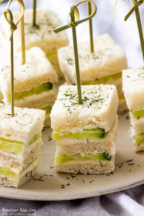 Mini cucumber sandwiches are an easy appetizer perfect for picnics, parties or family gatherings. To make these refreshing bites you only need bread, cucumbers and tasty cream cheese mixture. #appetizeraddiction #cucumber #sandwiches #recipe #appetizers #partyfood Mini Cucumber Sandwiches, Mini Food Appetizers, Easter Porch, Tea Party Sandwiches, Tea Sandwiches Recipes, Appetizer Sandwiches, Afternoon Tea Recipes, Party Sandwiches, Party Food Buffet