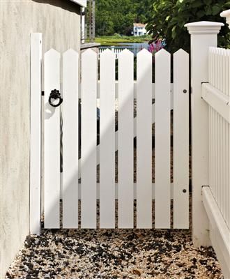 Beach Gates Entrance, Short Wood Gate, Beach House View, Picket Fence Gate, Beach View House, Beachy House, Walpole Outdoors, Wooden Fence Gate, Picket Gate