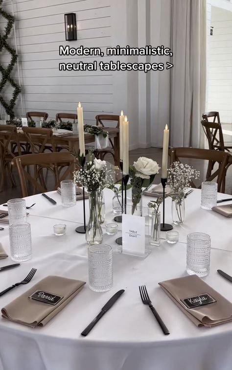 Minimalist Centerpiece, Wedding Centerpieces Mason Jars, Black And White Wedding Theme, White Wedding Theme, Sage Wedding, Minimalist Tables, Dream Wedding Ideas Dresses, Future Wedding Plans, Wedding Prep