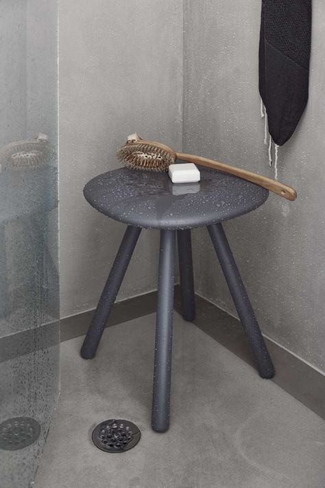 VIOOD SGABELLO DOCCIA - bathroom stool made of soft polyurethane foam, especially designed for the use in the shower #geelli #geellnews2015 #seduta #sgabello #doccia #shower #seat #poliuretano Italy House, Bathroom Stool, Bathroom Accessories Luxury, Shower Stool, Shower Seat, Accessories To Make, Shower Cabin, Stool Design, Seat Design