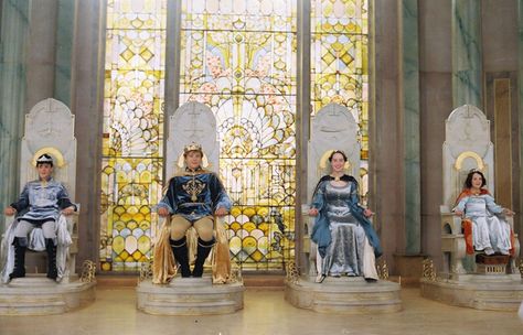 The Coronation Narnia Coronation, Narnia 4, Pauline Baynes, Narnia Costumes, The Silver Chair, Western Kids, Cair Paravel, Narnia Movies, Lucy Pevensie