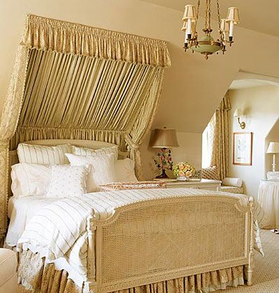 neat idea for a slanted wall... wrong colors lol Bed Headboard Ideas, Cream Bedrooms, Attic Bedroom Designs, Attic Bedrooms, Bedroom Photos, Attic Bedroom, Bed Canopy, Dreamy Bedrooms, Trendy Bedroom