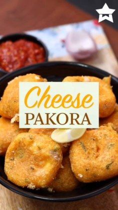 Cheese Pakora | Wonderchef | 𝐀𝐫𝐞 𝐲𝐨𝐮 𝐥𝐢𝐬𝐭𝐞𝐧𝐢𝐧𝐠 𝐭𝐨 𝐭𝐡𝐞 𝐫𝐡𝐲𝐭𝐡𝐦 𝐨𝐟 𝐭𝐡𝐞 𝐟𝐚𝐥𝐥𝐢𝐧𝐠 𝐫𝐚𝐢𝐧? It is time to gorge on #pakodas again! Cheese Pakoda and this weather is a match made in heaven!😋... | By Wonderchef Mauritius Cheese Snack, Masala Chai, A Match Made In Heaven, Match Made In Heaven, Made In Heaven, Match Making, Mauritius, French Toast, Cheese