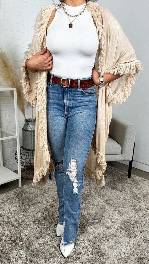 Boho Kimono Cardigan, Boho Style Decor, Shrugs And Boleros, Fringe Cardigan, Fashion Business Casual, Boho Kimono, Beige Cardigan, Kimono Cardigan, Date Outfits