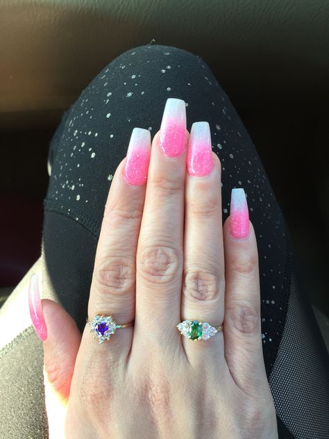 White To Hot Pink Ombre Nails, Pink Dip Powder Nails Coffin, Hot Pink And White Ombre Nails, Nails Inspiration Ombre, Pink Glitter Ombre Nails, Hot Pink Glitter Nails, Pink Powder Nails, Pink Birthday Nails, Red Ombre Nails