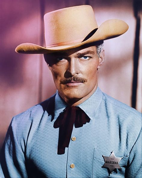 John Russell as Marshal Dan Troop John Russell Actor, Old Western Actors, Clint Eastwood Movies, Childhood Memories 60's, 60s Tv Shows, Peter Brown, John Russell, Western Hero, Vintage Movie Stars