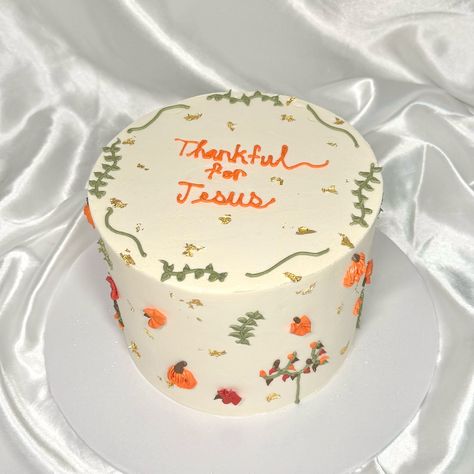 Thankful 🧡 #thanksgiving #friendsgiving #thanksgivingcake #cutecakes #vintagecakes #heartcakes #occakes #socalcakes #birthdaycakeinspo #wiltontips #cakesofinstagram #orangecountycakes #weddingcakes #wiltoncakes #ocevents #cakes #cakebusiness #thelayeredbakery #fatdaddios #smallbusiness #colourmill #americolor #foryou #explorepage Wilton Tips, Thanksgiving Cakes, Thanksgiving Friendsgiving, Heart Cakes, Wilton Cakes, Cake Business, Vintage Cake, Wedding Cakes, Birthday Cake