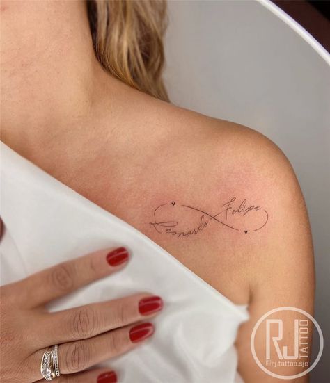 55 Meaningful Fine Line Tattoos for Minimalist Women Fine Line Tribute Tattoo, Fine Line Tattoo Grateful, Fearless Fine Line Tattoo, Womans Fine Line Tattoo, Tattoo We’ll Be A Fine Line, Delicate Tattoo Ideas, Cute Finger Tattoos, Fine Line Tattoo, Nail Effects