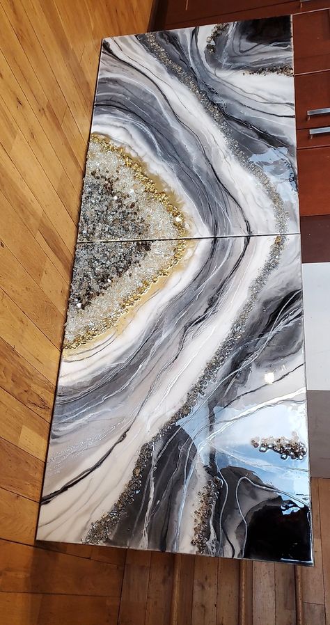 Resin Wall Art Diy, Geo Painting, Diy Resin Painting, Geode Resin Art, Diy Tableau, Geode Painting, Geode Wall, Painting Resin, Wall Art Diy