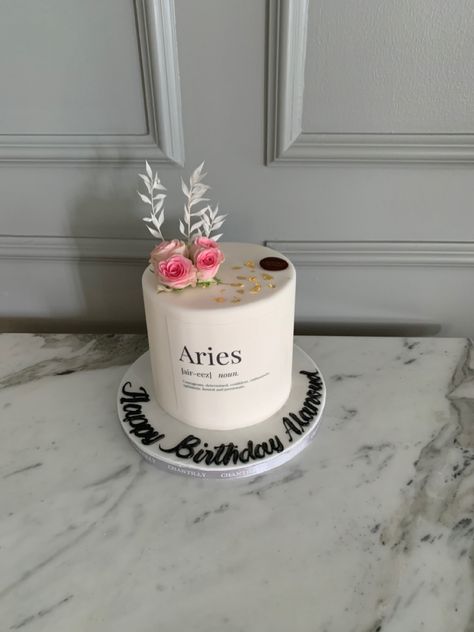 Birthday Photoshoot Ideas Aries, Aries Cake Aesthetic, Aries Season Cake, Aries Birthday Photoshoot Ideas, Aries Birthday Photoshoot, Aries Photoshoot Ideas, Aries Birthday Cake, Aries Party, Aries Cake