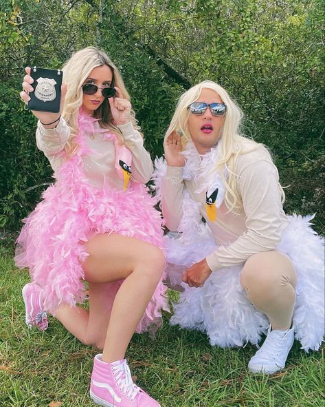 White Chicks Costume, Halloween Outfits Couples, Swan Costume Diy, Cop Badge, White Chicks Movie, Tiffany Wilson, Swan Costume, Costume Couples, Iconic Halloween Costumes