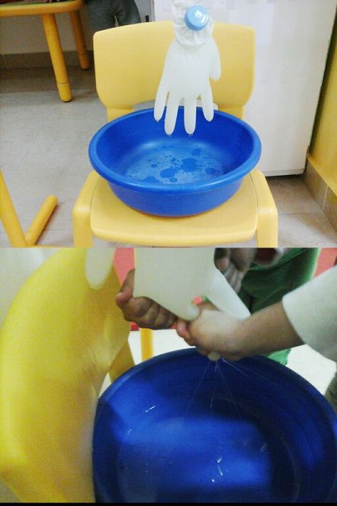 Fine motor & sensory activity: milking a cow! This was fun; did it with 3 to 4-year-olds during our farm animals week. Cut the top of a bottle for easy refilling and poked around 6 holes on the glove's fingertips to recreate an udder. Cow Sensory Activities, Milking A Cow, Safety Week, Farm Unit, Sensory Activity, Preschool Class, Community Helpers, Art Activities For Kids, Cow Art