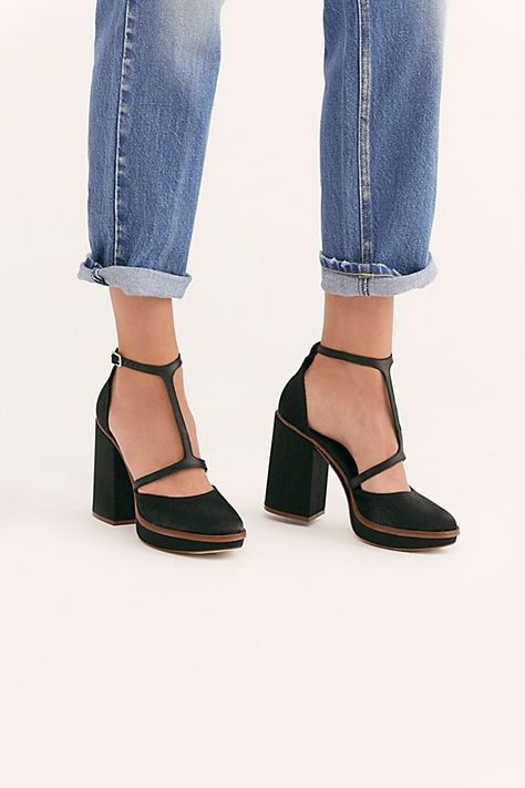 Shoes Fall, Future Style, Fantasy Closet, Free People Shoes, Shoes Heels Wedges, Shoes Summer, Fall Shoes, Ankle Strap Heels, Shoe Obsession