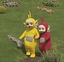 Tele Tubbies, Teletubbies Funny, Po Teletubbies, Walking Gif, Funny Dialogues, I Love You Gif, Buku Harry Potter, Childhood Tv Shows, Love You Gif