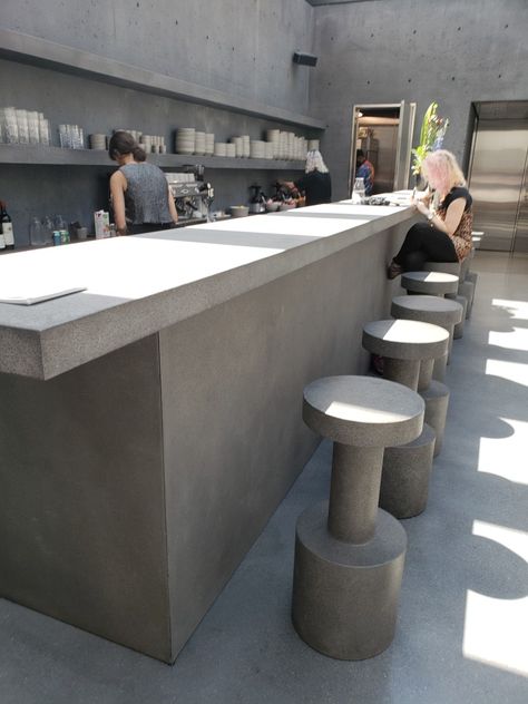 Cement Bar Counter, Concrete Bar Counter, Baking Studio, Cement Counter, Concrete Studio, Simple Furniture Design, Concrete Bar, Restaurant Counter, Concrete Table Top