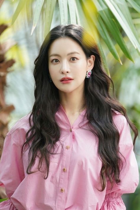 Oh Yeon Seo, Korean Actress, K Beauty, Girl Group, Kdrama, Drama, Actresses, Actors, Fashion Outfits