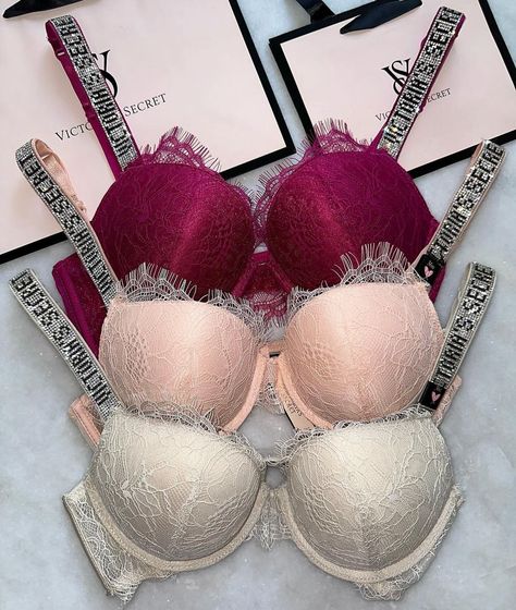 Victoria Secret Bra Outfit, Cute Bras Aesthetic, Victoria Secrets Intimo, Lingerielook Aesthetic, Viktoria Secret, Hello Kitty Gifts, Bra Outfit, Y2k Baddie, Rhinestone Bra