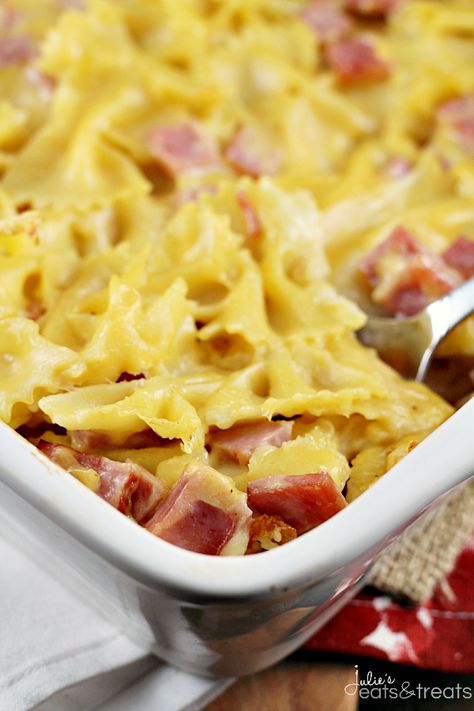 Ham & Cheese Bowties ~ Comforting Casserole Loaded with Pasta, Ham and Cheese! Pasta Ham, Cheesy Ham Casserole, Hotdish Recipes, Bow Tie Pasta, Cheesy Ham, Homemade Cheese Sauce, Ham Casserole, Easy Ham, Ham Cheese