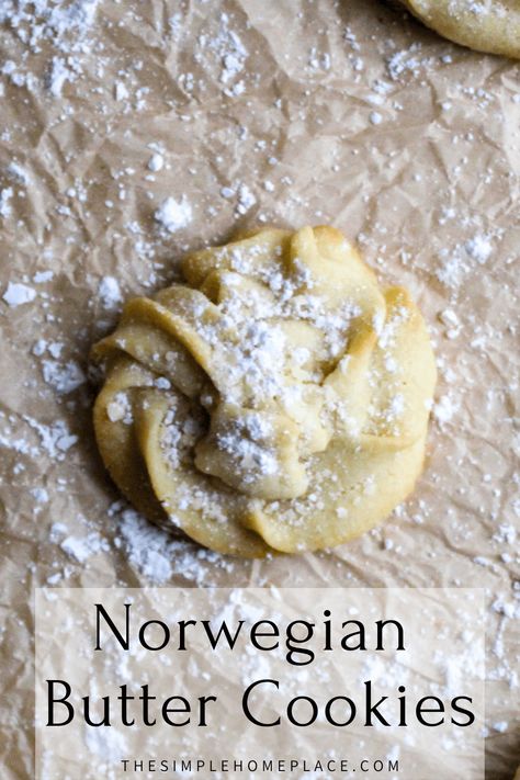 Norwegian Cookies, Norwegian Cuisine, Nordic Recipe, Traditional Christmas Cookies, Norwegian Food, Scandinavian Food, Butter Cookies Recipe, Delicious Cookie Recipes, Swedish Recipes