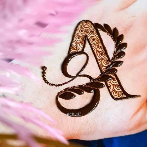 New Mehndi Design, A Alphabet, Mehndi Designs Simple, Finger Design, Mehndi Design Pictures, New Mehndi, S Letter, New Mehndi Designs, Assalamu Alaikum