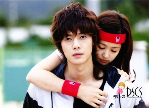 Baek Seung Jo & Oh Hani Piggy Back Ride Leonard Dicaprio, Lee Min Ho Songs, Kim Joong Hyun, Itazura Na Kiss, Playful Kiss, Drama Fever, Song Seung Heon, Kim Joon, Jung So Min