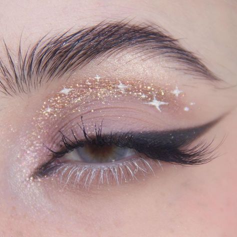 Enchanted Forest Wedding Makeup, Fairy Bride Makeup, Fairytale Wedding Makeup, Fairy Godmother Makeup, Enchanted Makeup Looks, Fairytale Makeup Looks, Formal Fairycore, Fairy Makeup Aesthetic, Bead Makeup