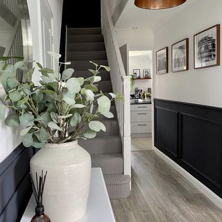 cloud_interiors on Instagram: DIY wall panelling! So easy to do and so effective. #reels #reelsinstagram #reelsofinstagram #reelsvideo #wallpanelling #panelling… British Style Home, Stair Paneling, Entrance Hall Decor, Quiz Buzzfeed, Hallway Inspiration, Narrow Hallway Decorating, Board And Batten Wall, Hallway Designs, Hallway Design