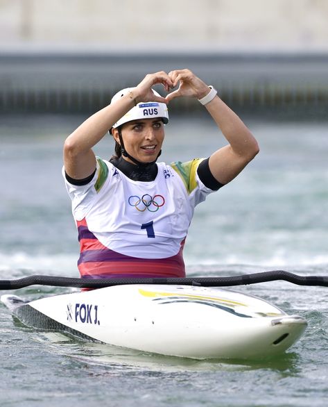 Jessica Fox (Australia) 🥇 K1 🥇 C1 • Paris 2024 Olympics #slalom #canoeing Canoe Slalom, Jessica Fox, 2024 Olympics, Athletic Girls, Olympic Athletes, Canoeing, Sports Photos, Summer Olympics, Action Poses