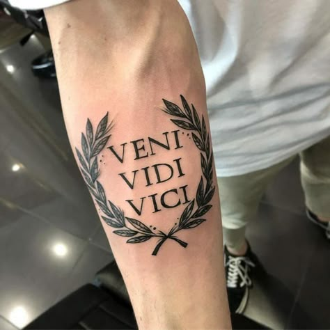 Vini Vidi Vici Tattoo, Italian Tattoos For Men, Italian Tattoo Ideas, Italian Inspired Tattoos, Italy Tattoo Ideas, Italy Inspired Tattoos, 1991 Tattoo, Spqr Tattoo, Veni Vidi Vici Tattoo