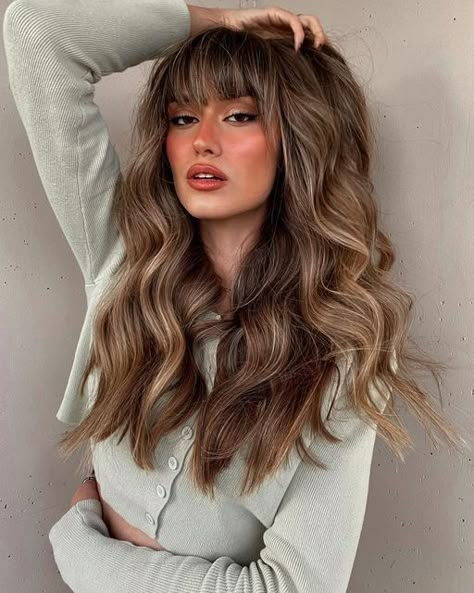 Sun Kissed Brown Hair With Bangs, Balayage Hair With Bangs, Balayage With Bangs, Summer Haircut Ideas, Dimensional Bronde, Summer Haircuts For Women, Summer Haircut, Fine Hair Styles For Women, Blonde Bangs