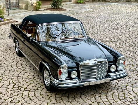 1970 Mercedes-Benz 280SE Cabriolet RestoMod #2585021 | Hemmings Vintage Trucks For Sale, Mercedes 220, Mercedes 280, Mercedes Benz Coupe, Benz Truck, Vintage Mercedes, Old Mercedes, Benz Smart, Benz Classic