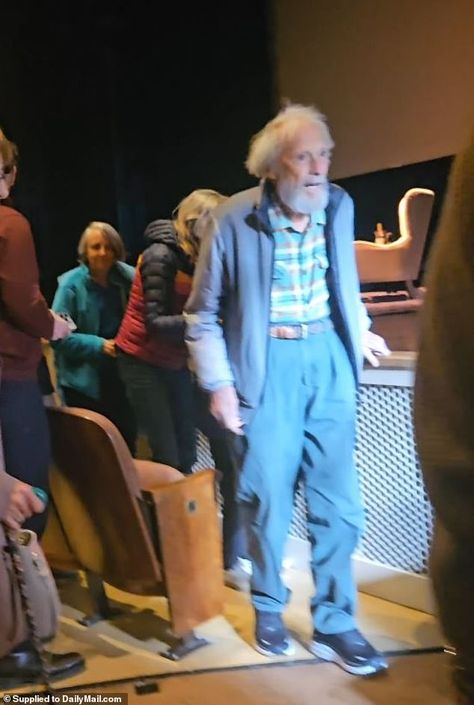 Frail Clint Eastwood, 93, seen attending Jane Goodall speaking event Clint Eastwood Wife, Ugly Actors, Clint Eastwood Cowboy, Kim Kardashian Home, Actor Clint Eastwood, 94th Birthday, Kardashian Home, Tv Weddings, Jane Goodall