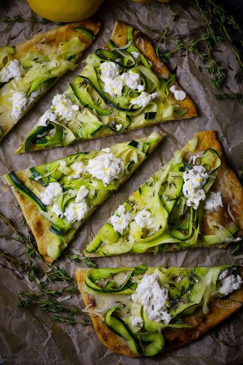 Zucchini Grilled Pizza Zucchini Grilled, Grilled Pizza Recipes, Easiest Dinner, Zucchini Pizza, Fresh Zucchini, Zucchini Pizzas, Grilled Pizza, Grilled Zucchini, Melty Cheese