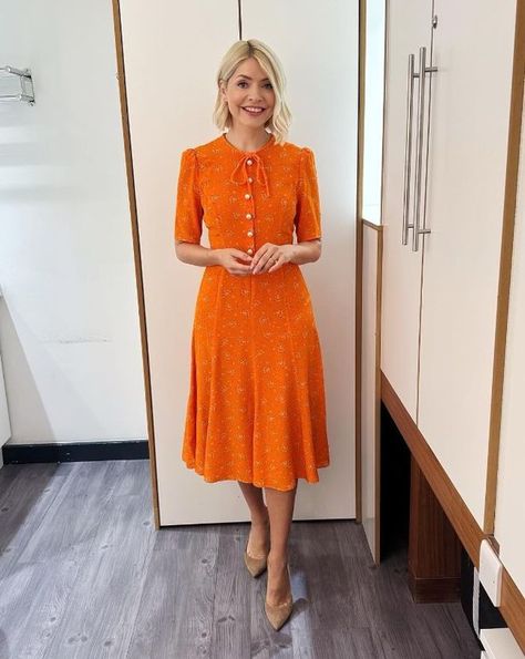 John Lewis Dress, Classy Work Attire, Richard E Grant, Holly Willoughby Style, Holly Willoughby Outfits, Cosy Aesthetic, European Girl, Good Morning Tuesday, Orange Floral Dress