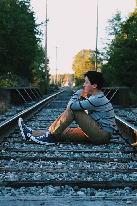 Train Track Photography Train Track Senior Pictures, Railway Track Photoshoot Men, Train Track Senior Pictures Guys, Train Track Poses, Photoshoot On Train Tracks, Track Photoshoot, Senior Picture Ideas For Guys Train Tracks, Railroad Photoshoot, Senior Picture Ideas On Railroad Tracks