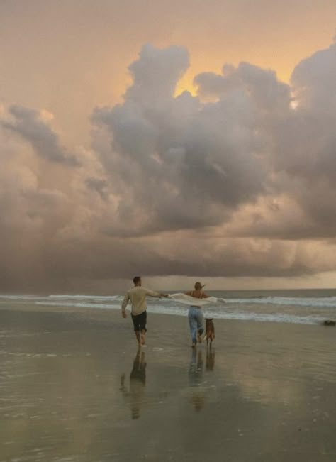 University Series, Cute Couple Pics, Photos With Dog, Beach Couple, Beach Session, Hawaii Photographer, Ripple Effect, Dream Relationship, Photographer Portfolio