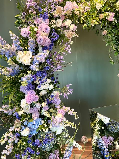 Purple Arch Backdrop, Purple Wedding Arch, Event Decor Business, Blue Bridal Shower Decorations, Lilac Decor, Wisteria Wedding, Wedding Color Schemes Spring, Blue White Weddings, Wedding Color Pallet