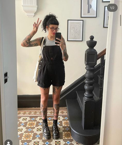 Summer Outfits Alternative, Summer Grunge Outfits, Outfits Alternative, Summer Grunge, Tattoos Inspiration, Vintage Vest, Wardrobe Outfits, Adorable Baby, Edgy Outfits