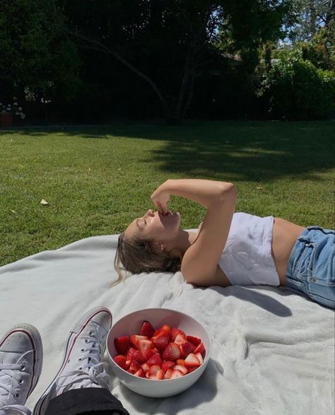 Maddie Ziegler, Spring Aesthetic, Picnic Blanket, We Heart It, Outdoor Blanket, Books Wattpad, I Am Awesome, Wattpad, Lost