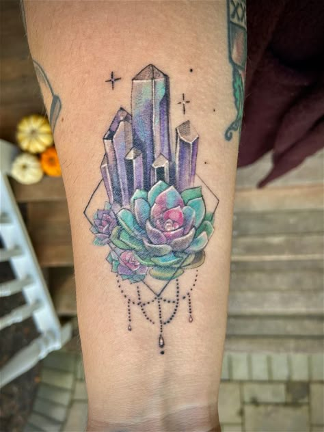 Succulent And Crystal Tattoo, Butterfly And Crystal Tattoo, Crystal Nature Tattoo, Floral Witchy Tattoos, Peridot Tattoo, Amethyst Crystal Tattoo, Gem Tattoo Design, Amethyst Tattoo, Bea Tattoo