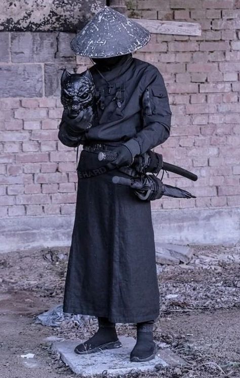 Tech Ninja Fashion, Samurai Cosplay Men, Shinobi Clothes, Ninja Outfit Design Male, Samurai Clothes, Ninja Photo, Samurai Outfit, Samurai Fashion, Ninja Armor