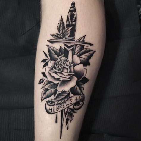 Traditional rose dagger tattoo Rose With Knife Tattoo, Knife And Rose Tattoo, Rose And Dagger Tattoo, Tato Maori, Rose And Dagger, Tattoo Snake, Traditional Tattoo Flowers, Rose Shoulder Tattoo, Rose Tattoos For Men