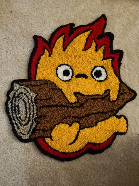 Harry Potter Tufting, Tuft Rug Ideas, Tuft Rug Design Ideas, Tufting Rugs Ideas, Cool Carpets, Diy Bath Mat, Anime Rug, Tufting Ideas, Diy Moss