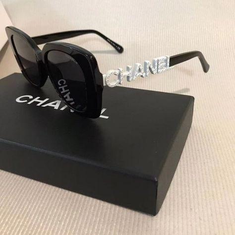 Chanel sunglasses Casual Sunglasses, Sunglasses Square, Womens Designer Bags, Chanel Accessories, Chanel Sunglasses, Unisex Sunglasses, Sunglasses Shop, Designer Bags, Bags Designer